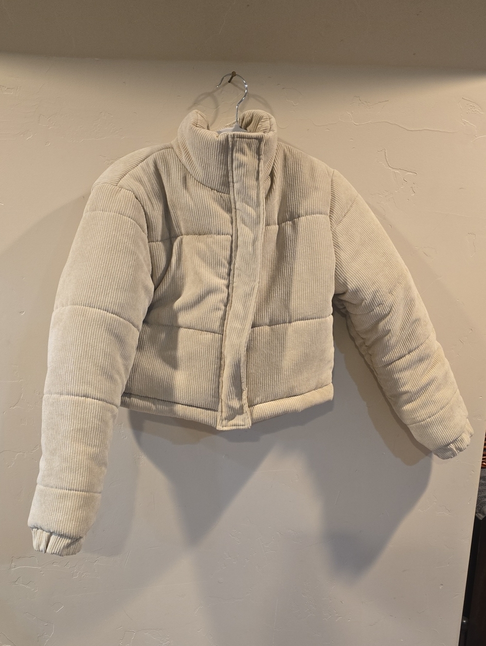 NWOT Say What Cropped Puff Corduroy Puffer Jacket - Cream
